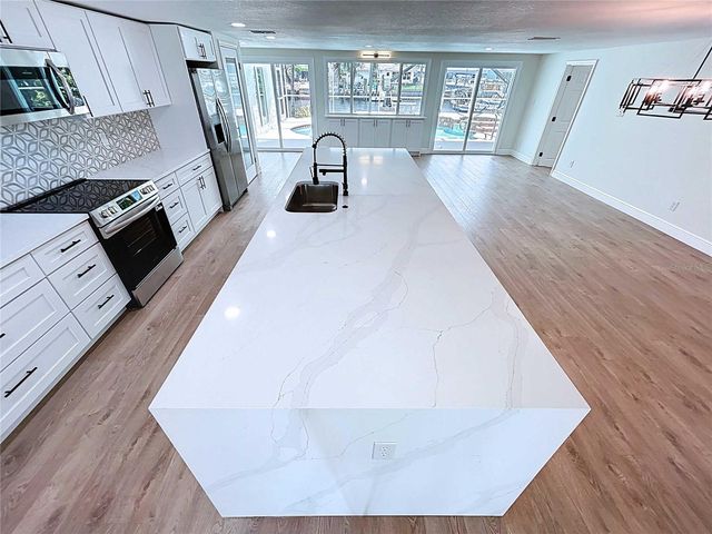 5040 GLENN DRIVE, New Port Richey, FL 34652