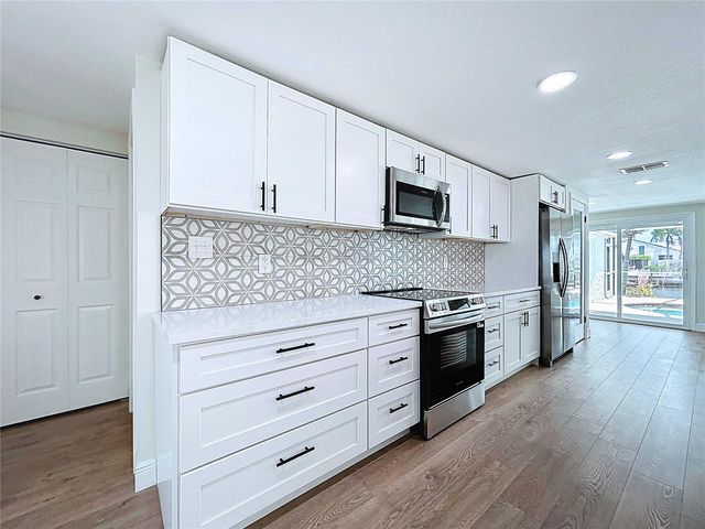 5040 GLENN DRIVE, New Port Richey, FL 34652