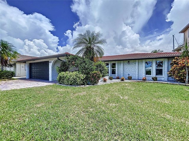 5040 GLENN DRIVE, New Port Richey, FL 34652