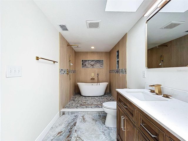 5040 GLENN DRIVE, New Port Richey, FL 34652