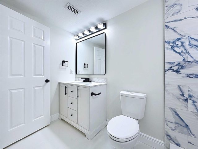 5040 GLENN DRIVE, New Port Richey, FL 34652