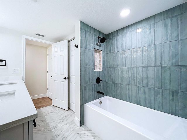 5040 GLENN DRIVE, New Port Richey, FL 34652