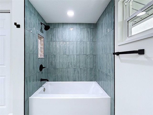 5040 GLENN DRIVE, New Port Richey, FL 34652