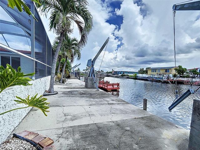 5040 GLENN DRIVE, New Port Richey, FL 34652