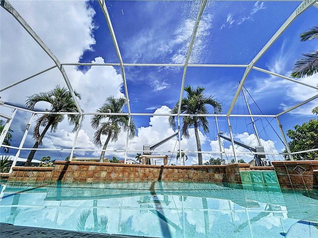 5040 GLENN DRIVE, New Port Richey, FL 34652