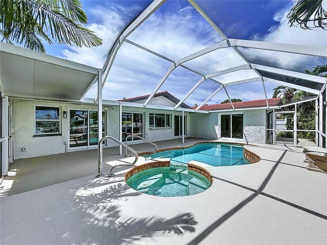 5040 GLENN DRIVE, New Port Richey, FL 34652