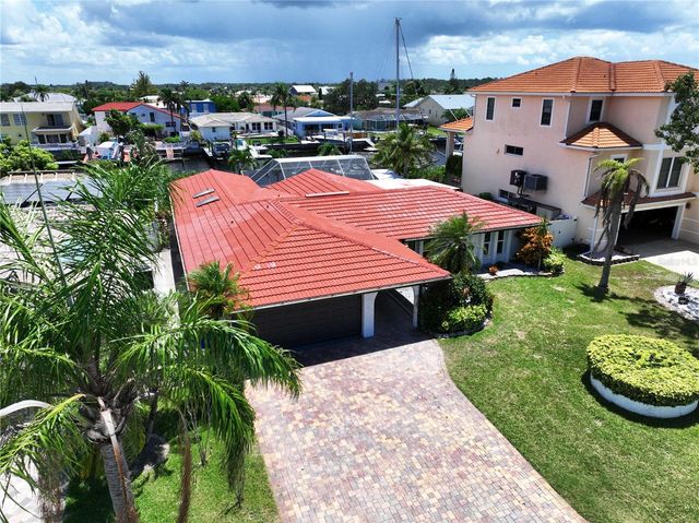 5040 GLENN DRIVE, New Port Richey, FL 34652