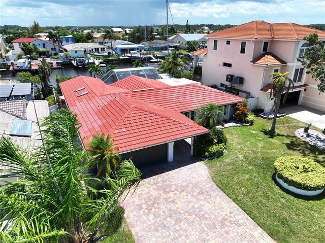 5040 GLENN DRIVE, New Port Richey, FL 34652