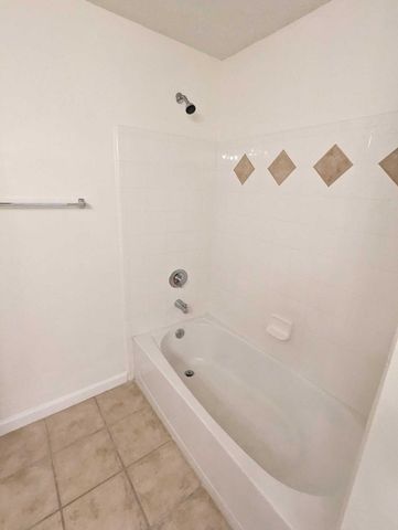 9857 Baywinds Drive 9103, West Palm Beach, FL 33411