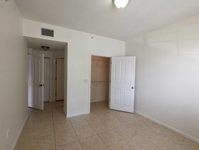 9857 Baywinds Drive 9103, West Palm Beach, FL 33411