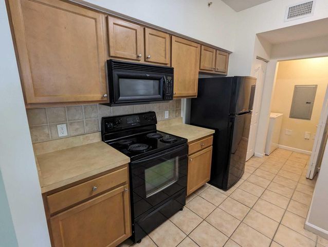 9857 Baywinds Drive 9103, West Palm Beach, FL 33411