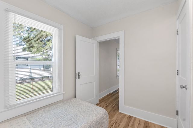 320 E Xenia Drive 320 E Xenia Drive, Fairborn, OH 45324