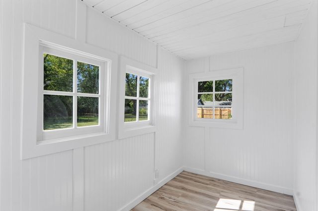 320 E Xenia Drive 320 E Xenia Drive, Fairborn, OH 45324