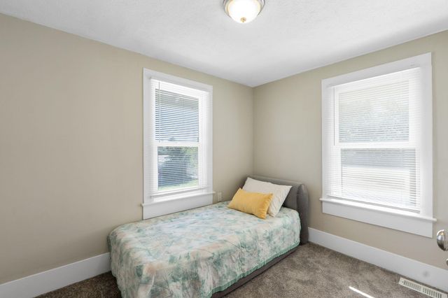 320 E Xenia Drive 320 E Xenia Drive, Fairborn, OH 45324