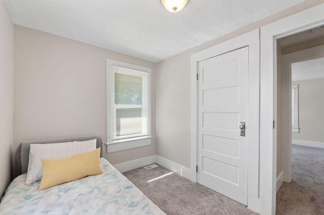 320 E Xenia Drive 320 E Xenia Drive, Fairborn, OH 45324