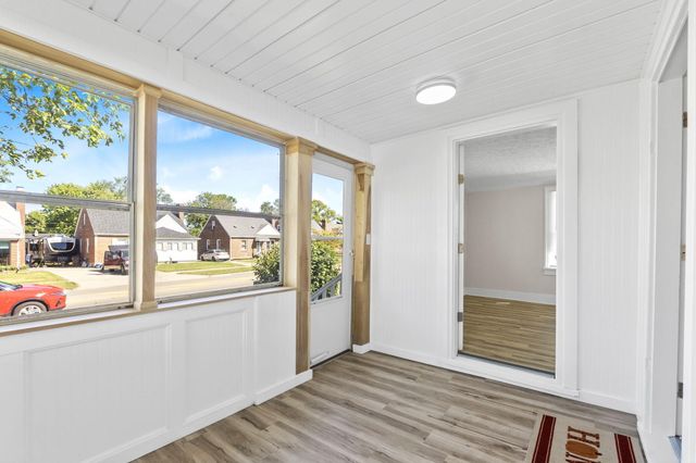 320 E Xenia Drive 320 E Xenia Drive, Fairborn, OH 45324