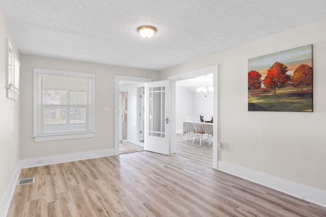 320 E Xenia Drive 320 E Xenia Drive, Fairborn, OH 45324