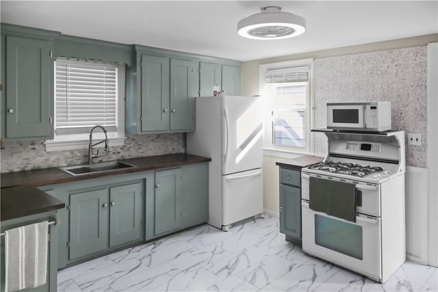 27 Ruth Street, Pawtucket, RI 02861