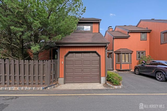 156 Riverbend Drive, North Brunswick, NJ 08902