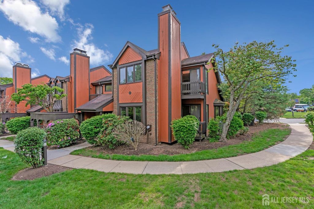 156 Riverbend Drive, North Brunswick, NJ 08902