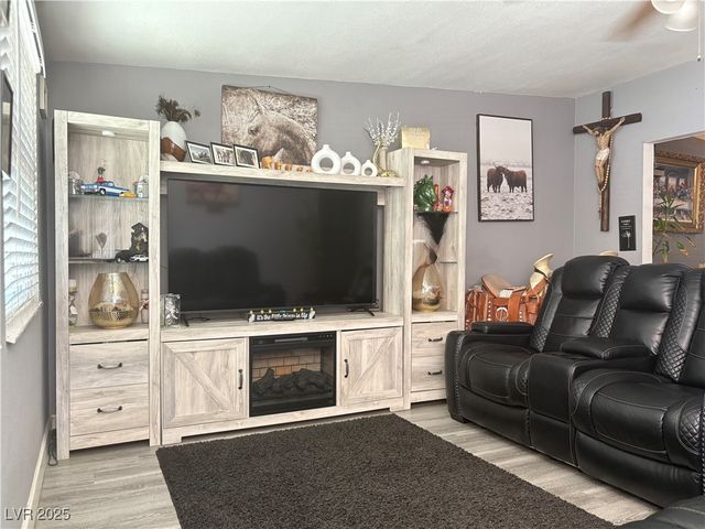 3601 Chevy Chase Avenue, Las Vegas, NV 89110