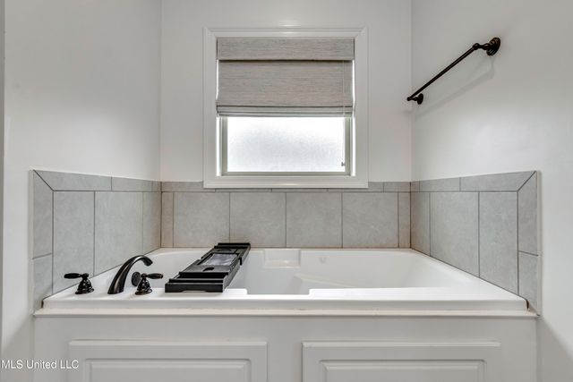 151 Western Ridge Circle, Canton, MS 39046