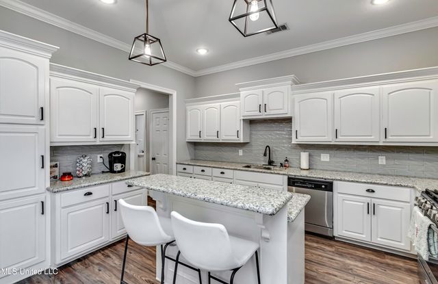 151 Western Ridge Circle, Canton, MS 39046