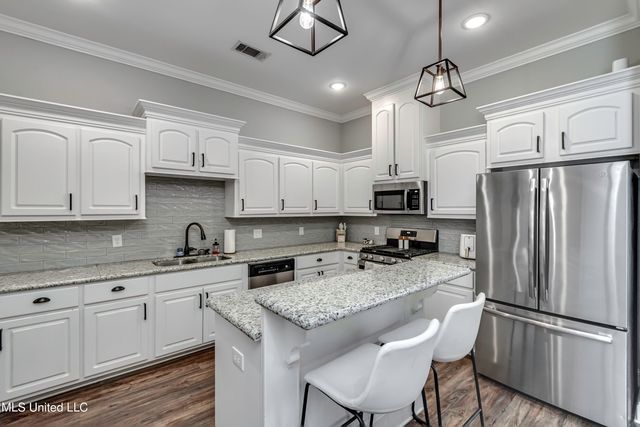 151 Western Ridge Circle, Canton, MS 39046