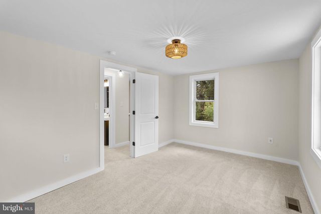 10 KINGSTON PARK, Middle River, MD 21220