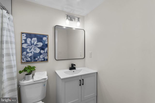 10 KINGSTON PARK, Middle River, MD 21220