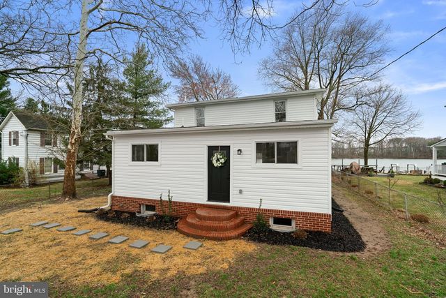 10 KINGSTON PARK, Middle River, MD 21220