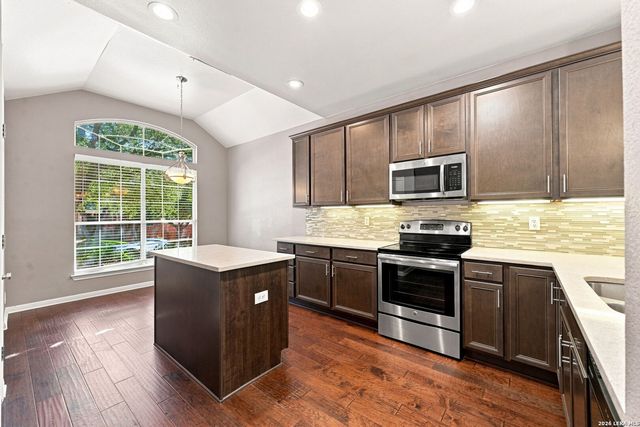 419 Pease Holw, San Antonio, TX 78258