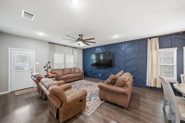 129 Banner Avenue, Royse City, TX 75189