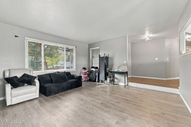 3835 Moorpark Court, Sun Valley, NV 89433