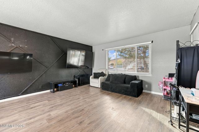 3835 Moorpark Court, Sun Valley, NV 89433