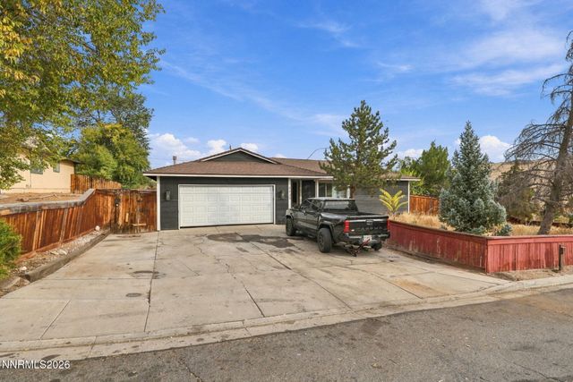 3835 Moorpark Court, Sun Valley, NV 89433