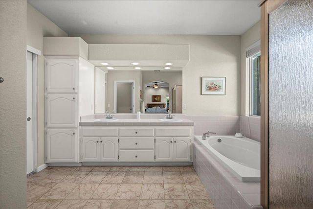 11931 Old Eureka Way, Gold River, CA 95670