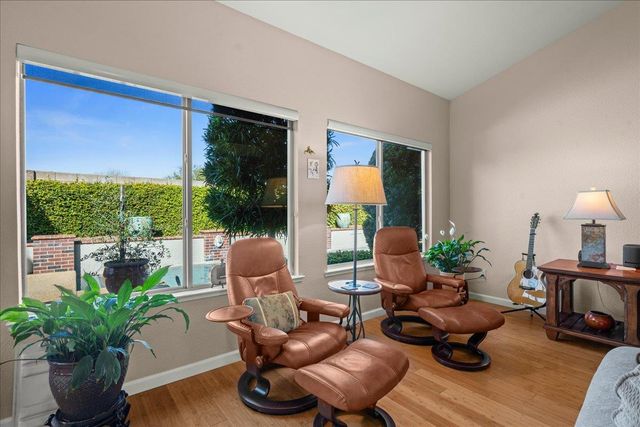 11931 Old Eureka Way, Gold River, CA 95670