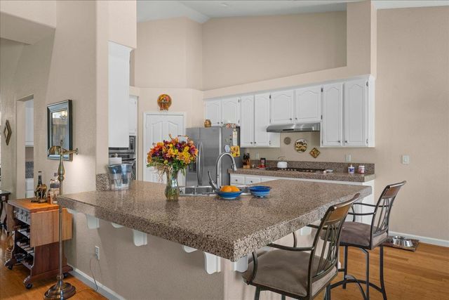 11931 Old Eureka Way, Gold River, CA 95670