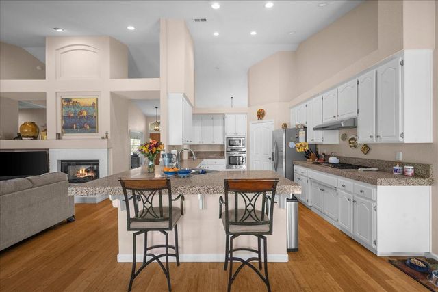 11931 Old Eureka Way, Gold River, CA 95670