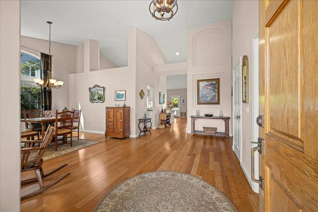 11931 Old Eureka Way, Gold River, CA 95670