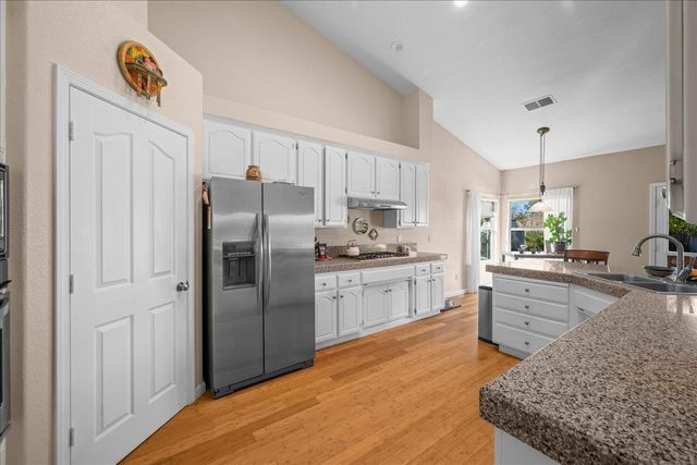 11931 Old Eureka Way, Gold River, CA 95670