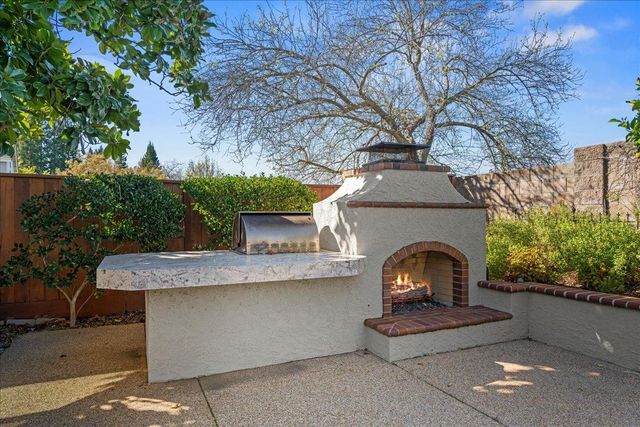 11931 Old Eureka Way, Gold River, CA 95670