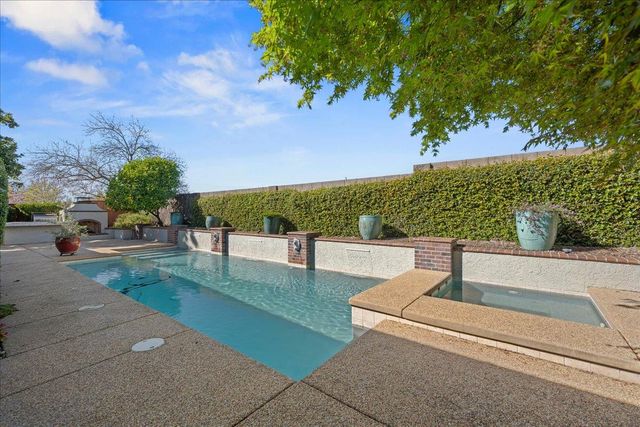 11931 Old Eureka Way, Gold River, CA 95670