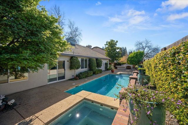 11931 Old Eureka Way, Gold River, CA 95670