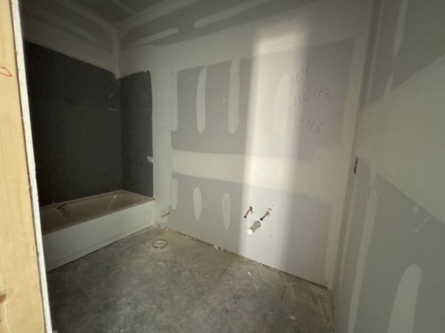 533 Waterford Park Boulevard, Weatherford, TX 76087