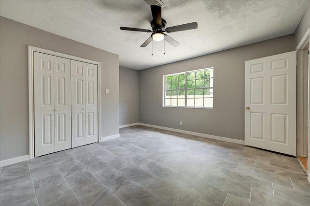 9006 Stone Brook Lane, Houston, TX 77040