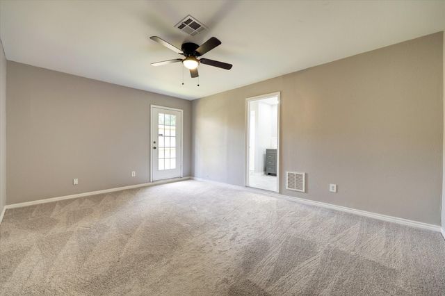 9006 Stone Brook Lane, Houston, TX 77040