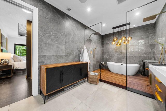 3019 Gin Berry Way, West Palm Beach, FL 33401