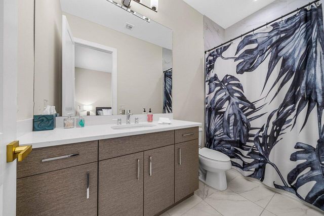 3019 Gin Berry Way, West Palm Beach, FL 33401